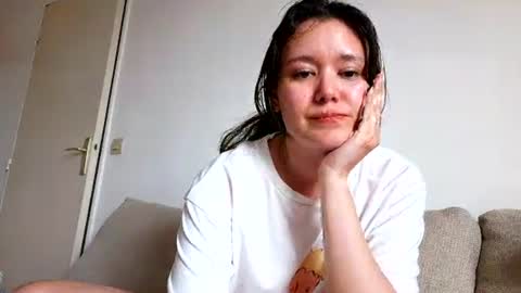 Snapshot of arrosemoi chatting on 04/28/26, 07:46 arrosemoi online show from 04/28/26, 07:46