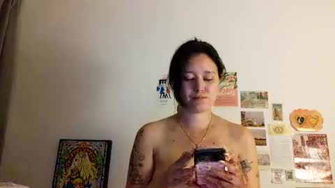 Snapshot of arrosemoi chatting on 05/04/26, 09:11 arrosemoi online show from 05/04/26, 09:11