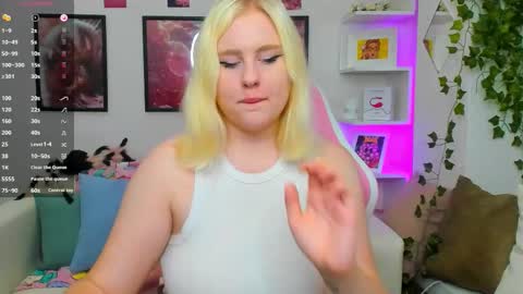 Lea online show from 09/11/25, 01:06