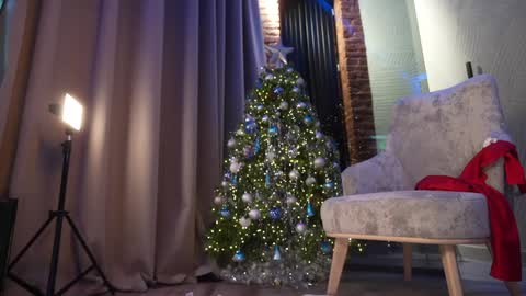Adele online show from 12/25/24, 04:11
