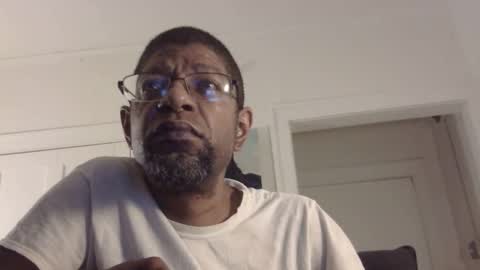 Snapshot of arteblazze chatting on 02/17/25, 01:25 Arteblazze not daddy boy bitch or nigga online show from 02/17/25, 01:25