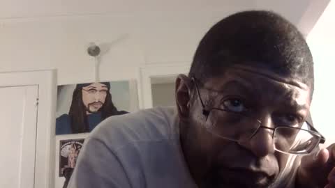 Snapshot of arteblazze chatting on 02/18/25, 03:42 Arteblazze not daddy boy bitch or nigga online show from 02/18/25, 03:42