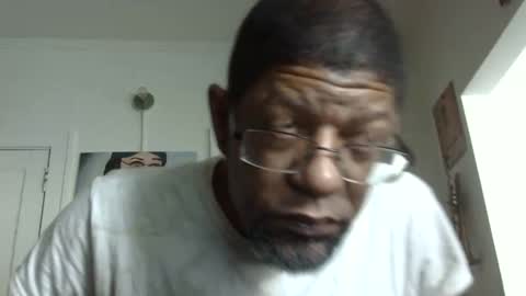 Snapshot of arteblazze chatting on 02/23/25, 01:42 Arteblazze not daddy boy bitch or nigga online show from 02/23/25, 01:42