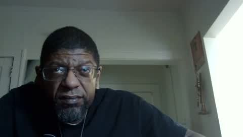 Snapshot of arteblazze chatting on 02/24/25, 10:47 Arteblazze not daddy boy bitch or nigga online show from 02/24/25, 10:47