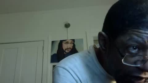 Snapshot of arteblazze chatting on 02/25/25, 02:33 Arteblazze not daddy boy bitch or nigga online show from 02/25/25, 02:33