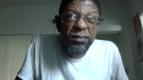 Snapshot of arteblazze chatting on 03/02/25, 01:27 Arteblazze not daddy boy bitch or nigga online show from 03/02/25, 01:27