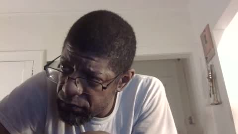 Snapshot of arteblazze chatting on 03/04/25, 03:11 Arteblazze not daddy boy bitch or nigga online show from 03/04/25, 03:11