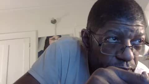 Snapshot of arteblazze chatting on 03/09/25, 04:49 Arteblazze not daddy boy bitch or nigga online show from 03/09/25, 04:49