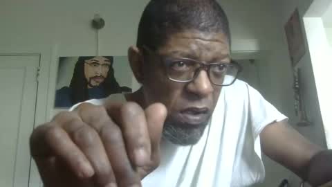 Snapshot of arteblazze chatting on 09/21/25, 02:19 Arteblazze not daddy boy bitch or nigga online show from 09/21/25, 02:19