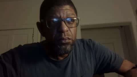 Snapshot of arteblazze chatting on 09/25/25, 10:41 Arteblazze not daddy boy bitch or nigga online show from 09/25/25, 10:41