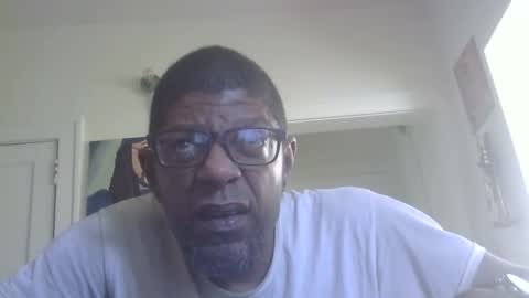 Snapshot of arteblazze chatting on 10/15/25, 09:59 Arteblazze not daddy boy bitch or nigga online show from 10/15/25, 09:59