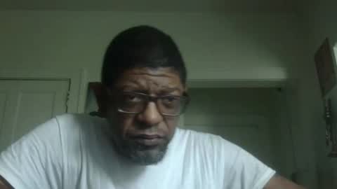 Snapshot of arteblazze chatting on 10/30/25, 05:24 Arteblazze not daddy boy bitch or nigga online show from 10/30/25, 05:24