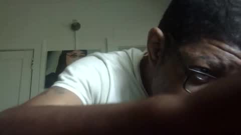 Snapshot of arteblazze chatting on 11/27/25, 02:52 Arteblazze not daddy boy bitch or nigga online show from 11/27/25, 02:52