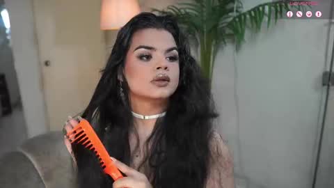 Chloe  online show from 09/24/25, 09:51