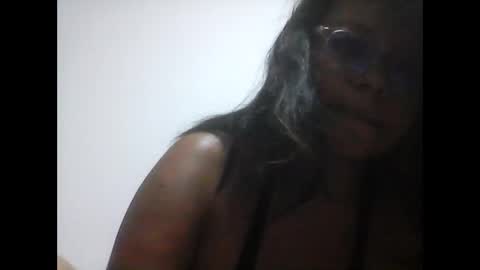 Snapshot of artemis951223 chatting on 12/24/24, 03:05 Artemis online show from 12/24/24, 03:05