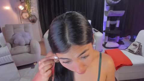 Snapshot of artemis_020 chatting on 11/22/25, 03:16 FENIX online show from 11/22/25, 03:16