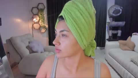 Snapshot of artemis_020 chatting on 04/12/26, 03:55 FENIX online show from 04/12/26, 03:55