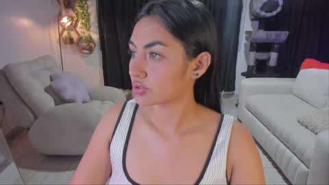 Snapshot of artemis_020 chatting on 04/14/26, 04:29 FENIX online show from 04/14/26, 04:29