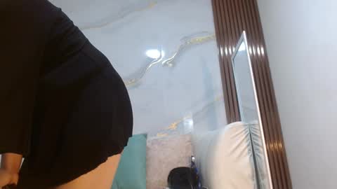 artemiza online show from 09/13/25, 12:16