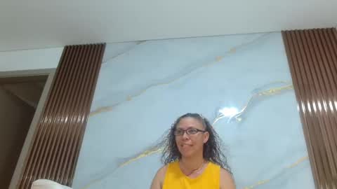 artemiza online show from 09/19/25, 12:17