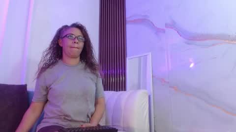 artemiza online show from 10/07/25, 12:30