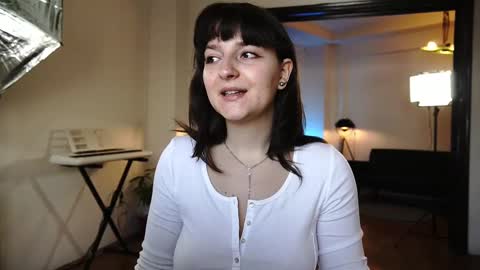 Snapshot of artesophie chatting on 03/10/25, 08:15 Sofia Caponi online show from 03/10/25, 08:15