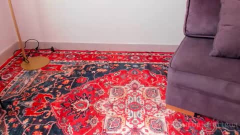 Linda  independent model artgeea online show from 10/02/25, 03:52