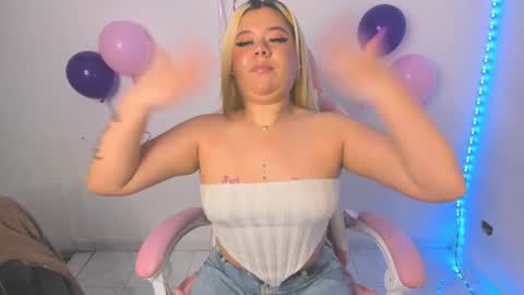 Val online show from 11/30/25, 01:09