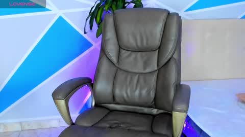 Snapshot of arthurcox_ chatting on 09/22/25, 06:32 arthurcox_ online show from 09/22/25, 06:32