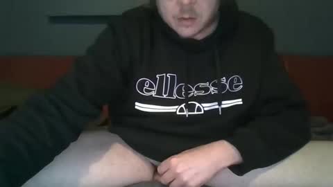 Snapshot of arthure944491 chatting on 10/04/25, 06:28 arthure944491 online show from 10/04/25, 06:28