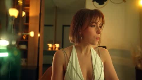 Snapshot of artmosphera chatting on 10/03/25, 10:07 The ticket show has been postponed to Monday tomorrow. Sorry womens day online show from 10/03/25, 10:07