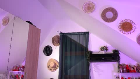 Amalia online show from 07/27/26, 01:12