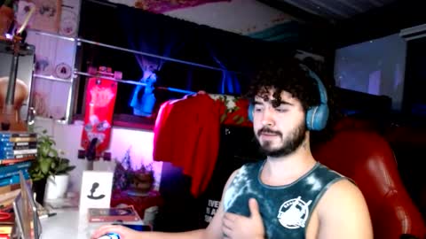 Snapshot of artorias_4 chatting on 12/04/25, 07:17 artorias 4 online show from 12/04/25, 07:17