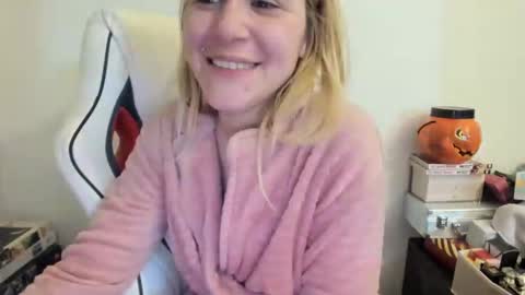 MIA online show from 01/26/25, 09:51
