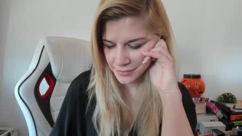 MIA online show from 02/02/25, 10:35