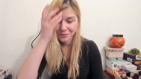 MIA online show from 02/08/25, 10:40