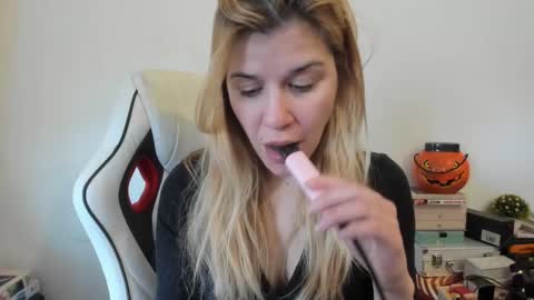 MIA online show from 02/09/25, 11:36