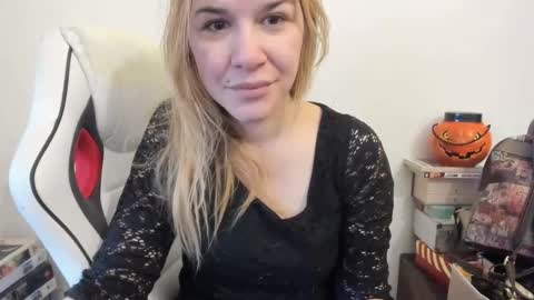 MIA online show from 02/11/25, 09:20