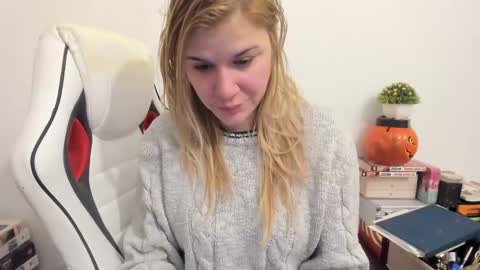 MIA online show from 02/17/25, 07:42