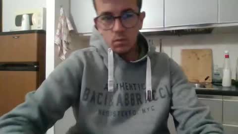 Snapshot of arturpaulval chatting on 11/28/25, 04:42 arturpaulval online show from 11/28/25, 04:42