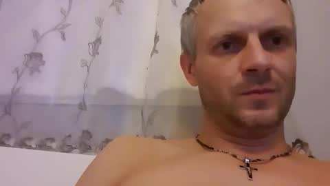 Snapshot of arturporshe69 chatting on 11/28/25, 07:27 arturporshe69 online show from 11/28/25, 07:27