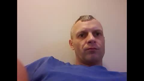 Snapshot of arturporshe69 chatting on 12/14/25, 04:12 arturporshe69 online show from 12/14/25, 04:12