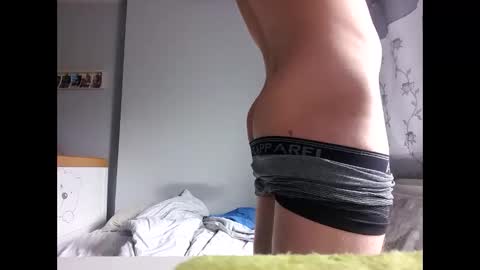 Snapshot of arturporshe69 chatting on 12/17/25, 02:12 arturporshe69 online show from 12/17/25, 02:12