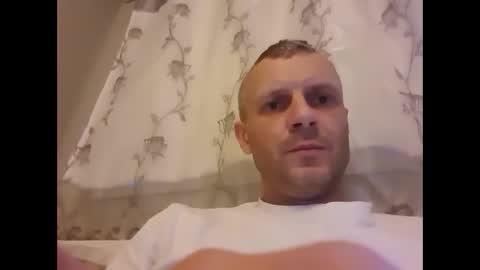 Snapshot of arturporshe69 chatting on 12/18/25, 03:51 arturporshe69 online show from 12/18/25, 03:51