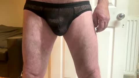 arty823658 online show from 01/02/25, 08:57