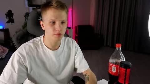 Archie online show from 09/22/25, 08:00