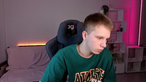 Archie online show from 10/10/25, 09:14