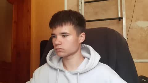 Denis online show from 06/02/26, 07:43
