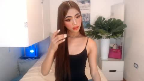 Snapshot of ary_99x chatting on 07/11/26, 10:29 Ariella online show from 07/11/26, 10:29