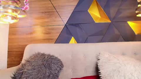 sofia online show from 05/04/26, 11:06
